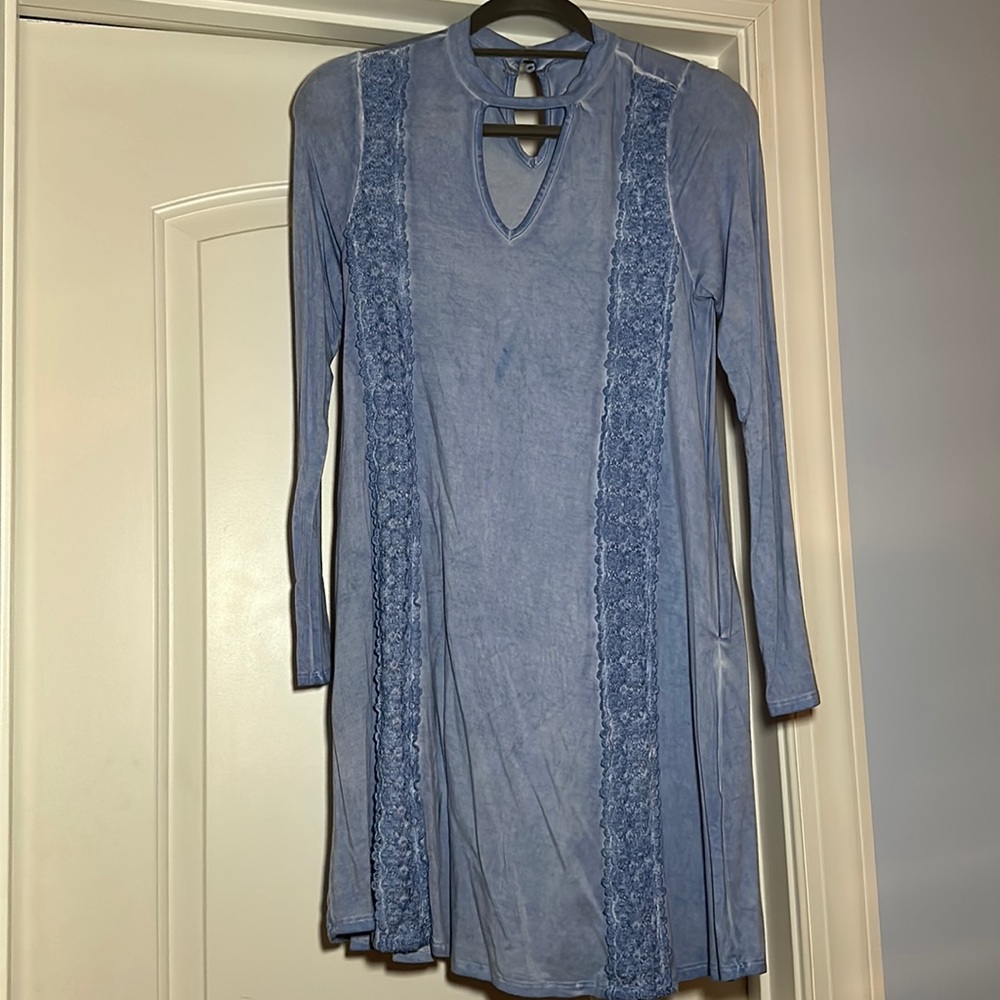 blue long sleeve dress